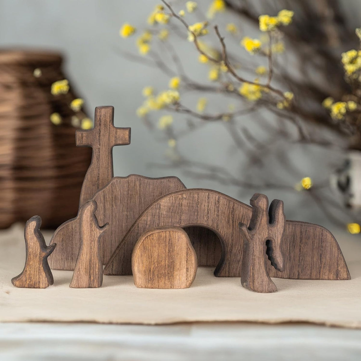 Empty Tomb Easter Scene and Cross Decoration