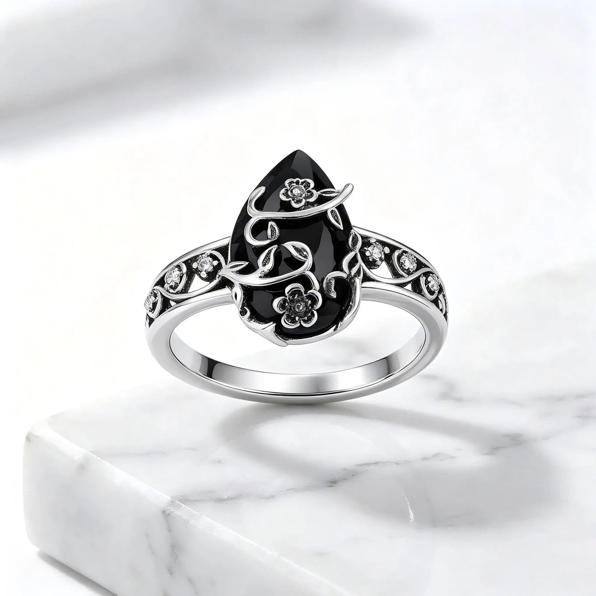 925 Sterling Silver Synthetic Obsidian Ring with Vintage Flower Design