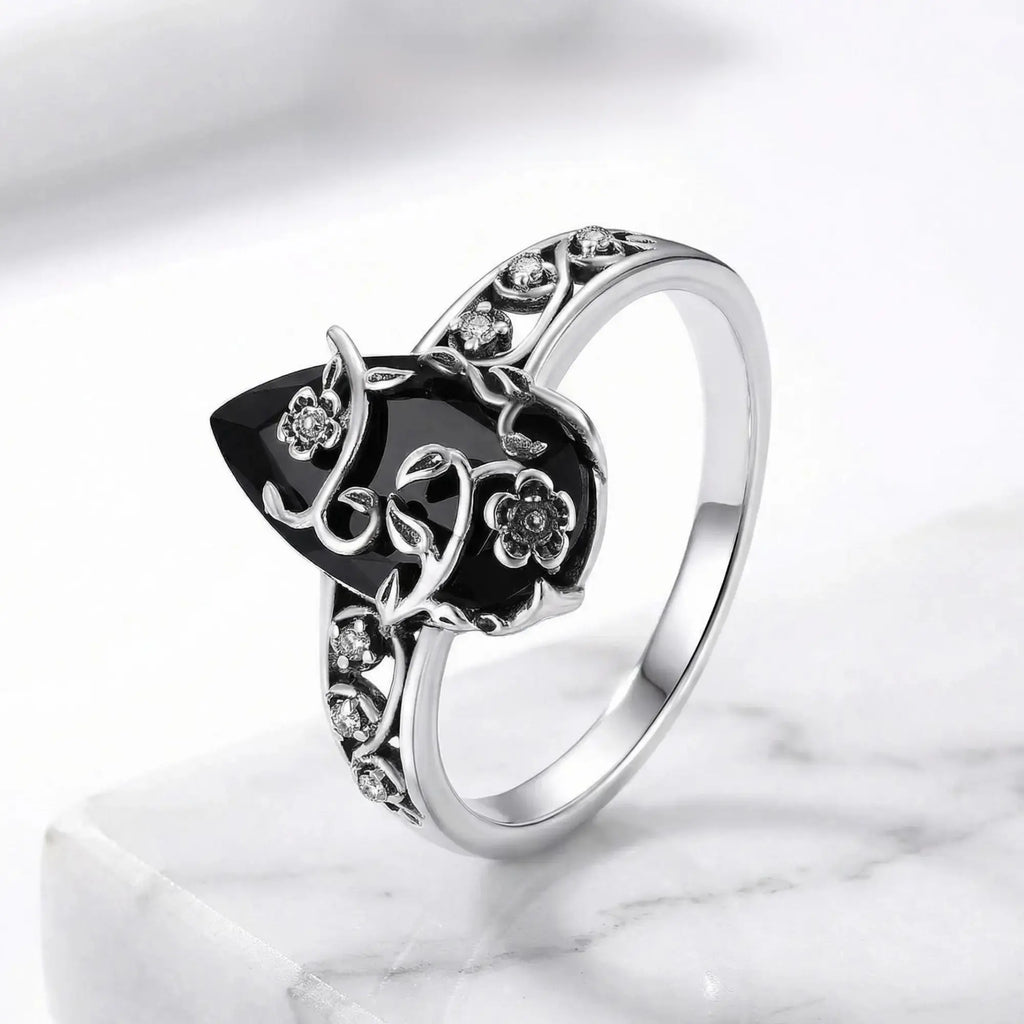 925 Sterling Silver Synthetic Obsidian Ring with Vintage Flower Design